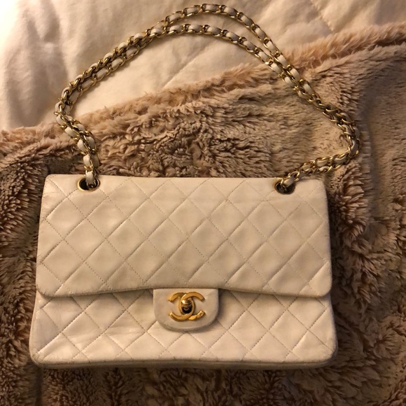 CHANEL Handbags - Authentic Chanel Classic Flap Bag 🌺